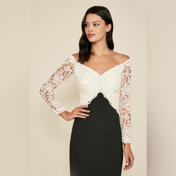 ALLYSON DRESS - Picture 2 of 6